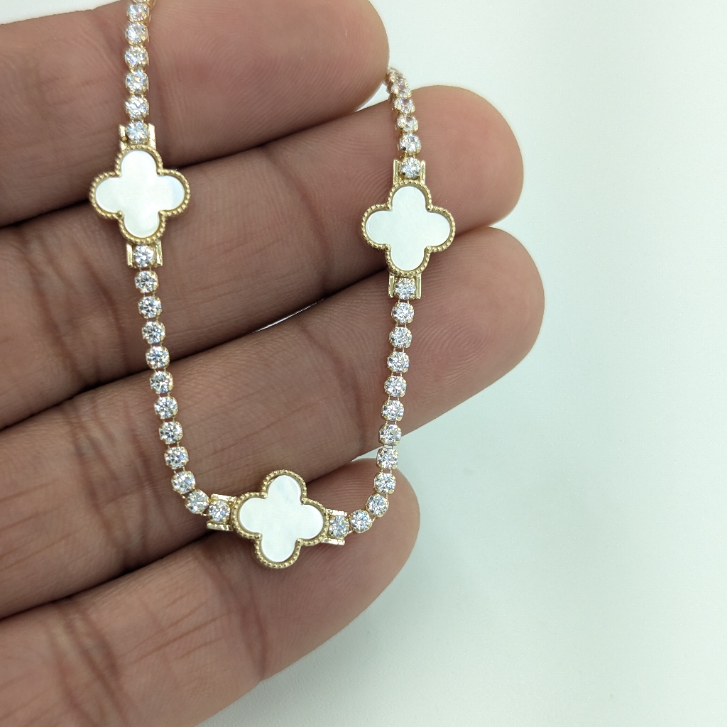 10kt Real Gold Tennis Clover Bracelet 6.5 Inches